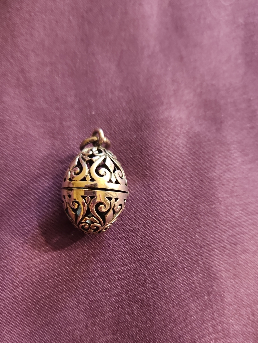 Ornate Filigree Egg Locket Pendant in Antique Silver